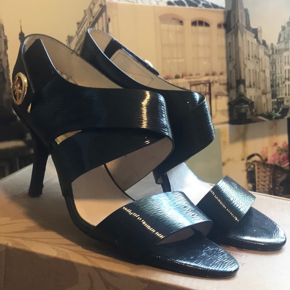 Michael Kors Navy Blue Sandle